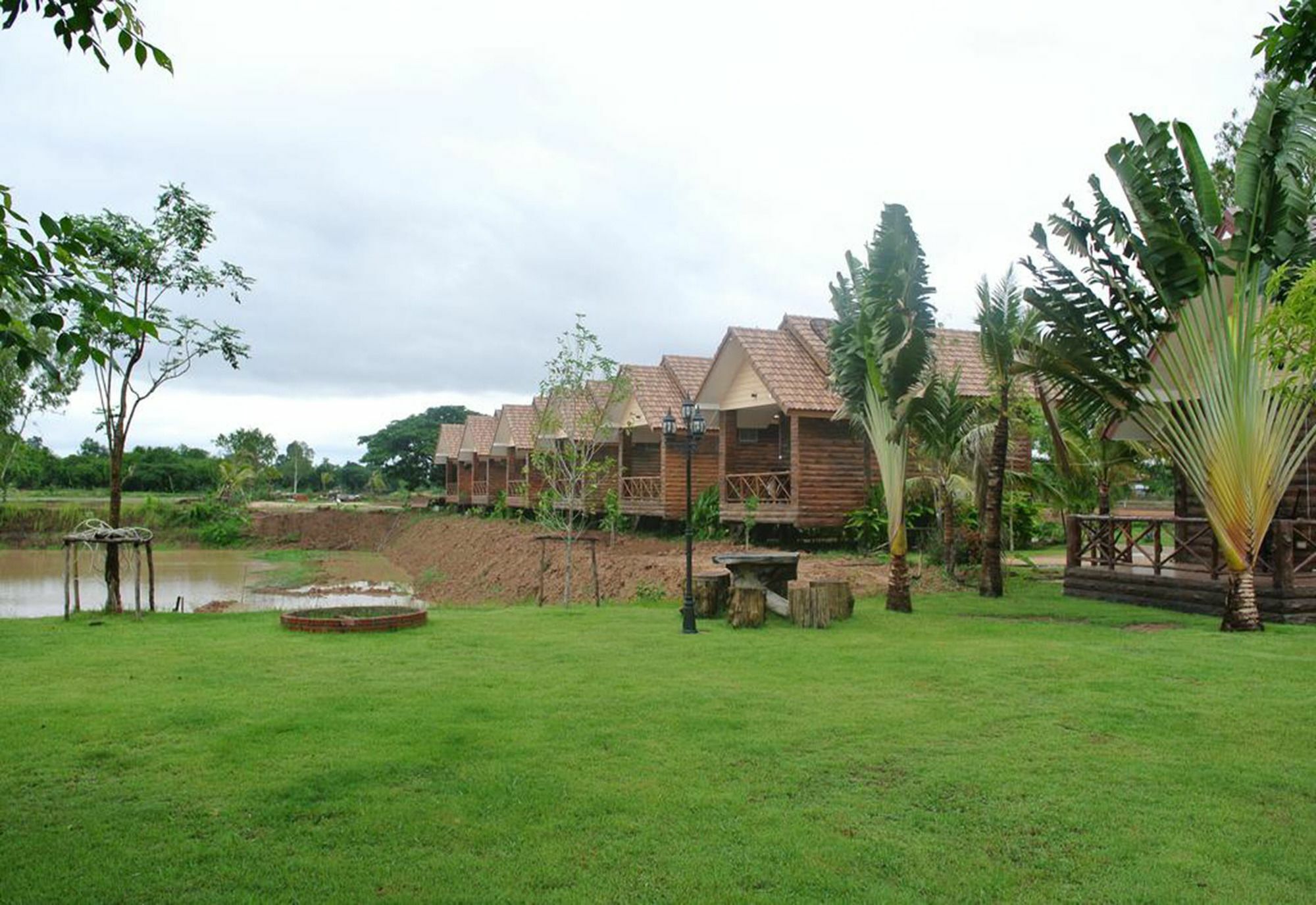 Bansuan Chomdao Resort Khon Kaen Exterior photo